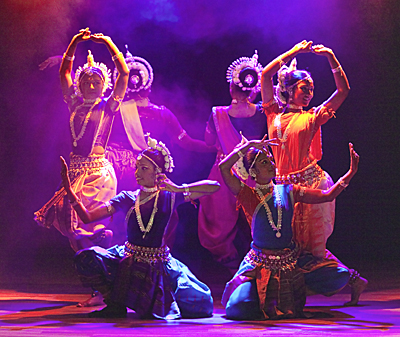 photo of Indian dancers