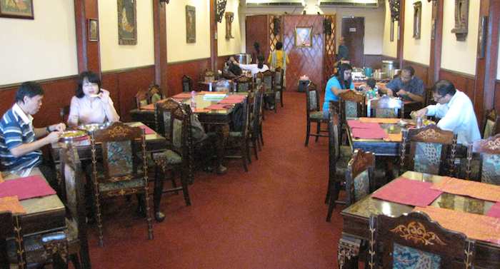 photo of the interior of the Annalakshmi restaurant