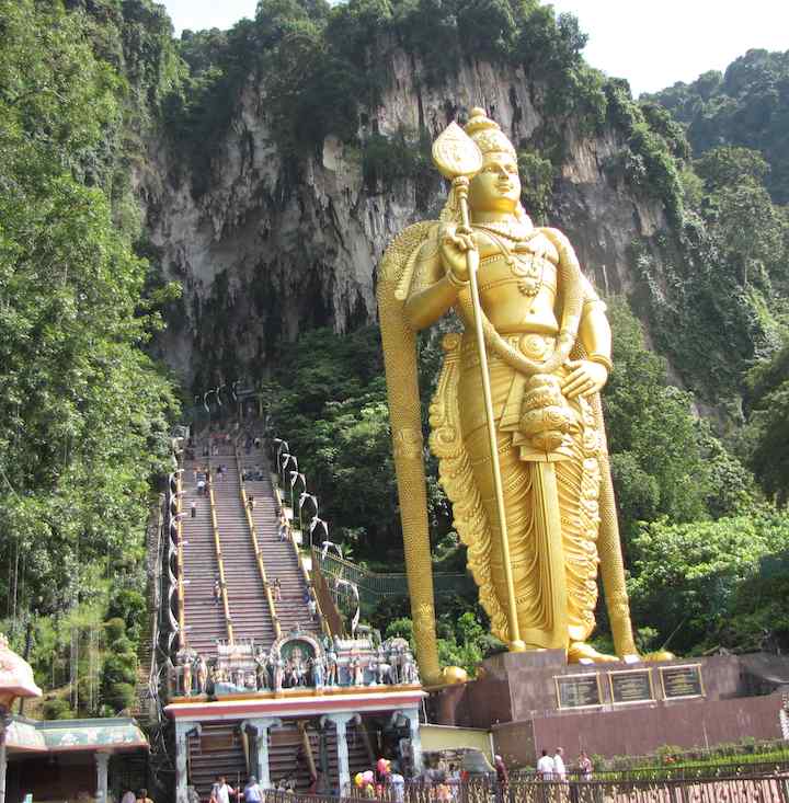 photo of the stairway to Batu Caves entrance