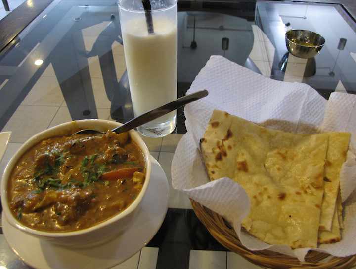 photo of naan, masala and lassi