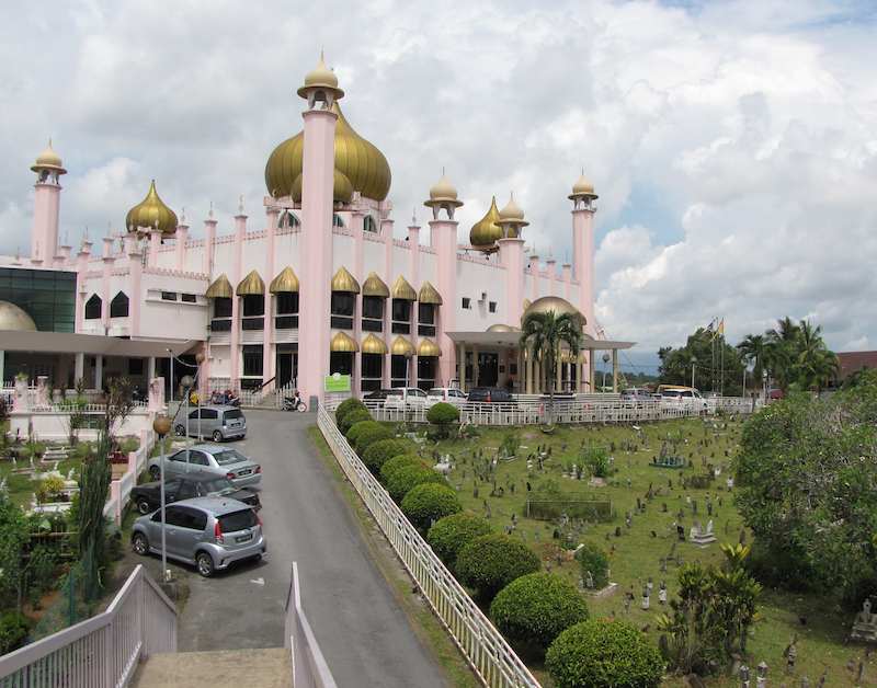 Masjid Bahagian Kuching, Malaysia